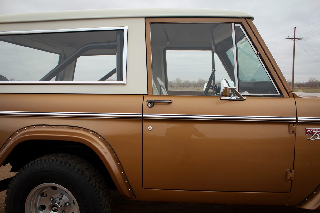 1972 Ford Bronco Sport - Image 11