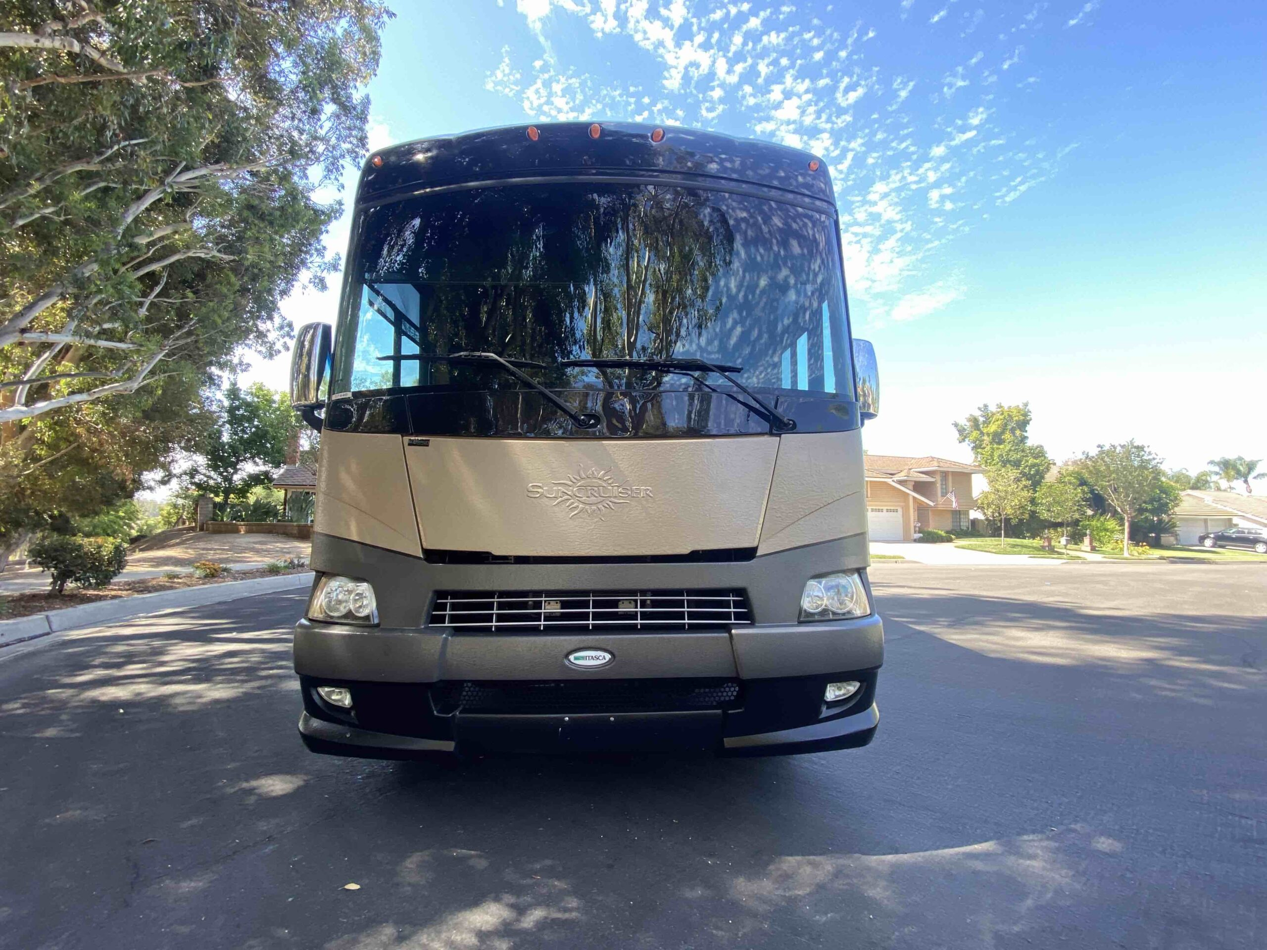 2011 Itasca Suncruiser 35P - Image 13