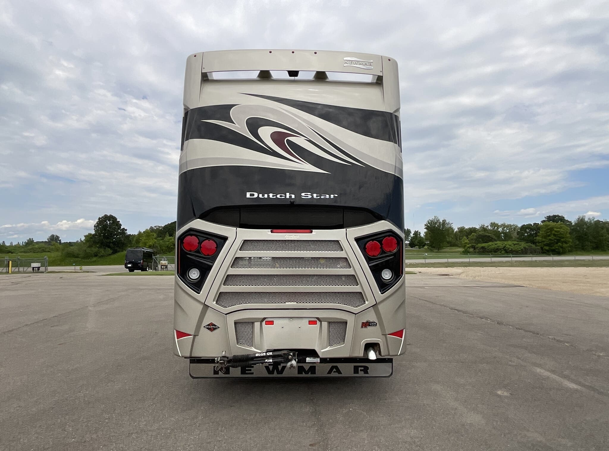 2019 Newmar Dutch Star 4018 - Image 14