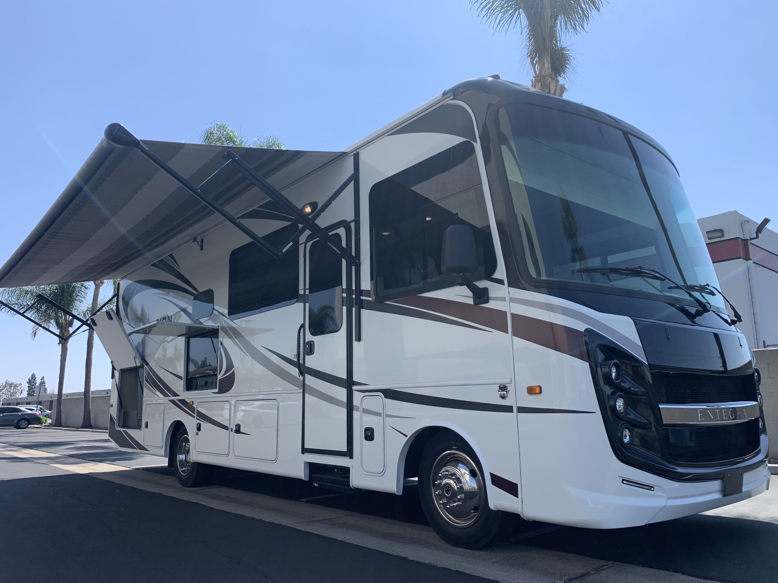 2019 Entegra Vision 29S - Image 3