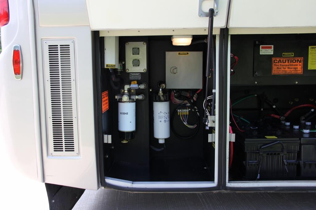 2004 Country Coach Intrigue Suite Escape - Image 67