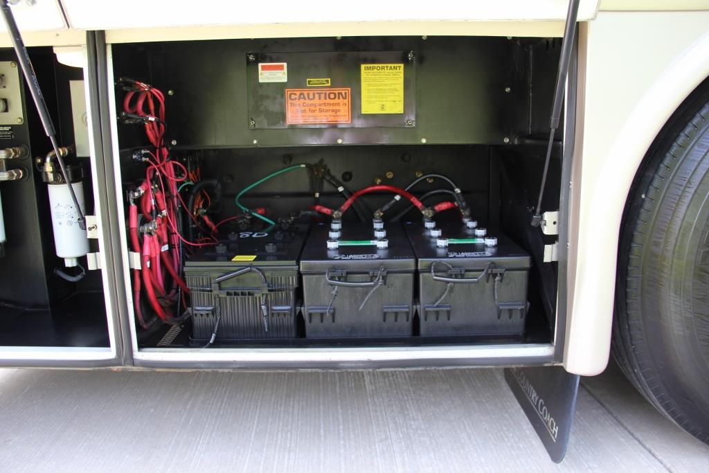 2004 Country Coach Intrigue Suite Escape - Image 68