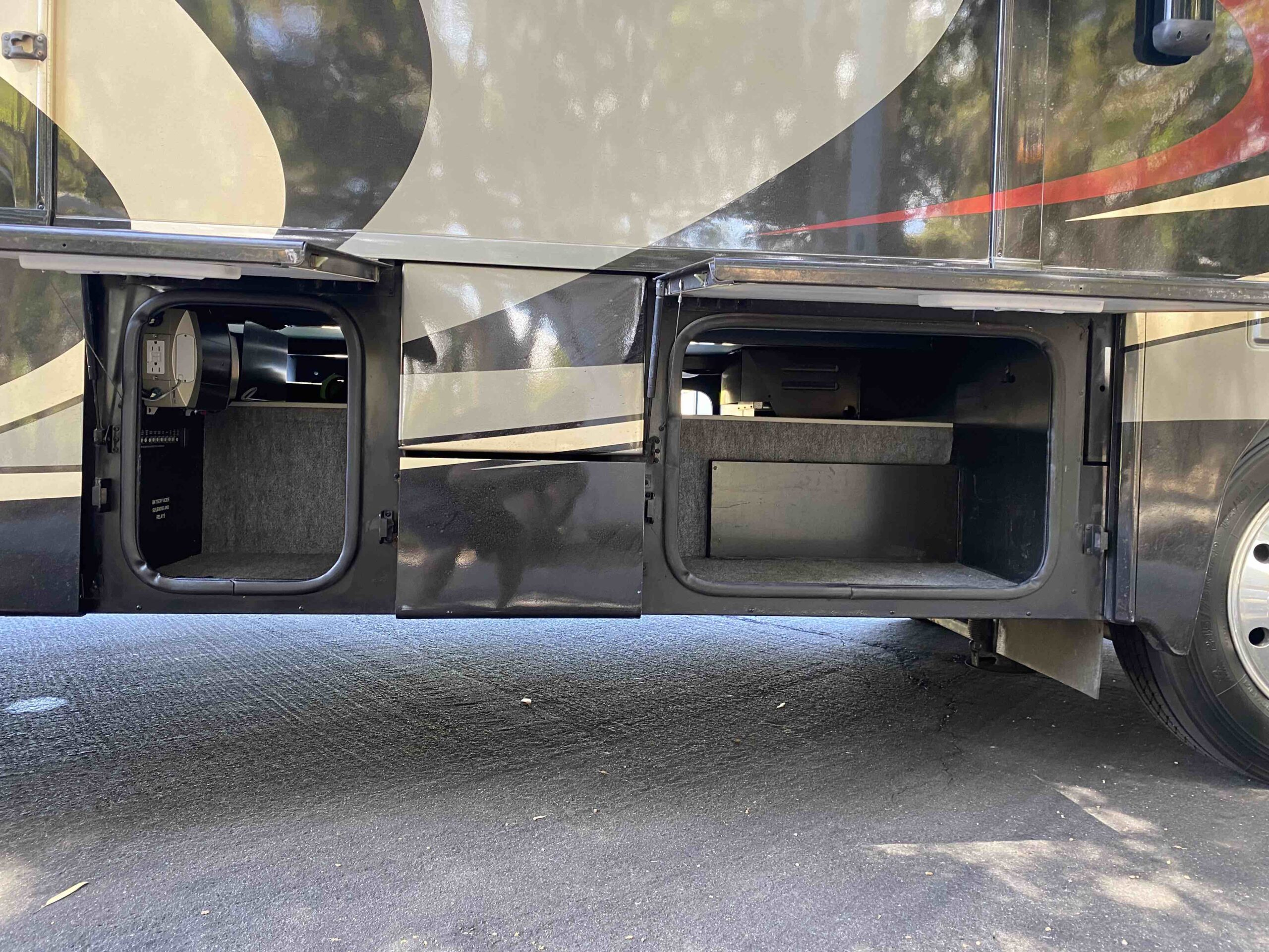 2011 Itasca Suncruiser 35P - Image 23