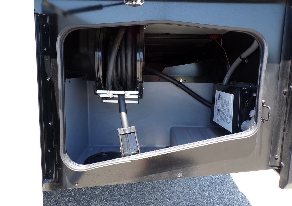 2019 Fleetwood Bounder 35K - Image 25