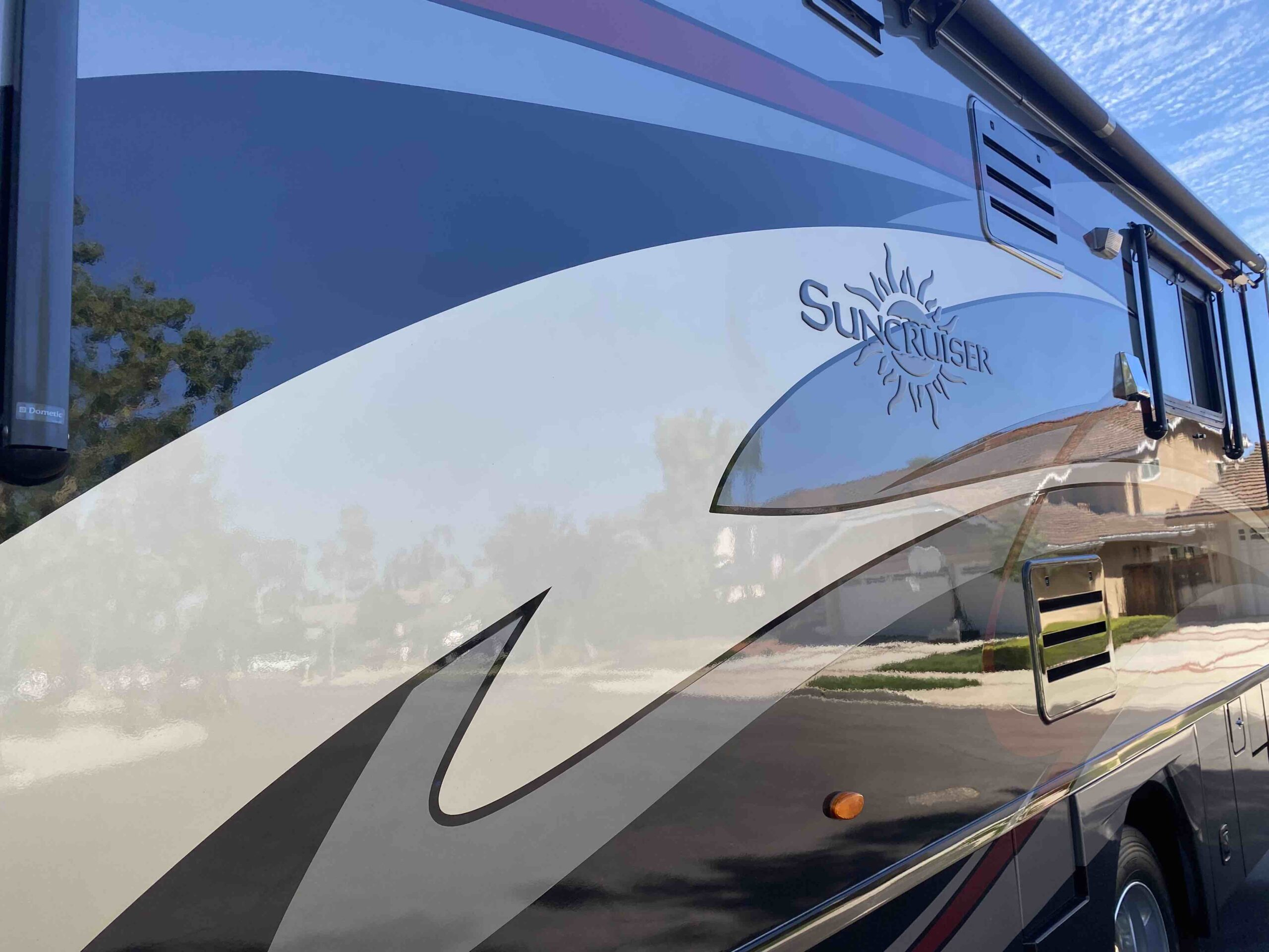 2011 Itasca Suncruiser 35P - Image 26