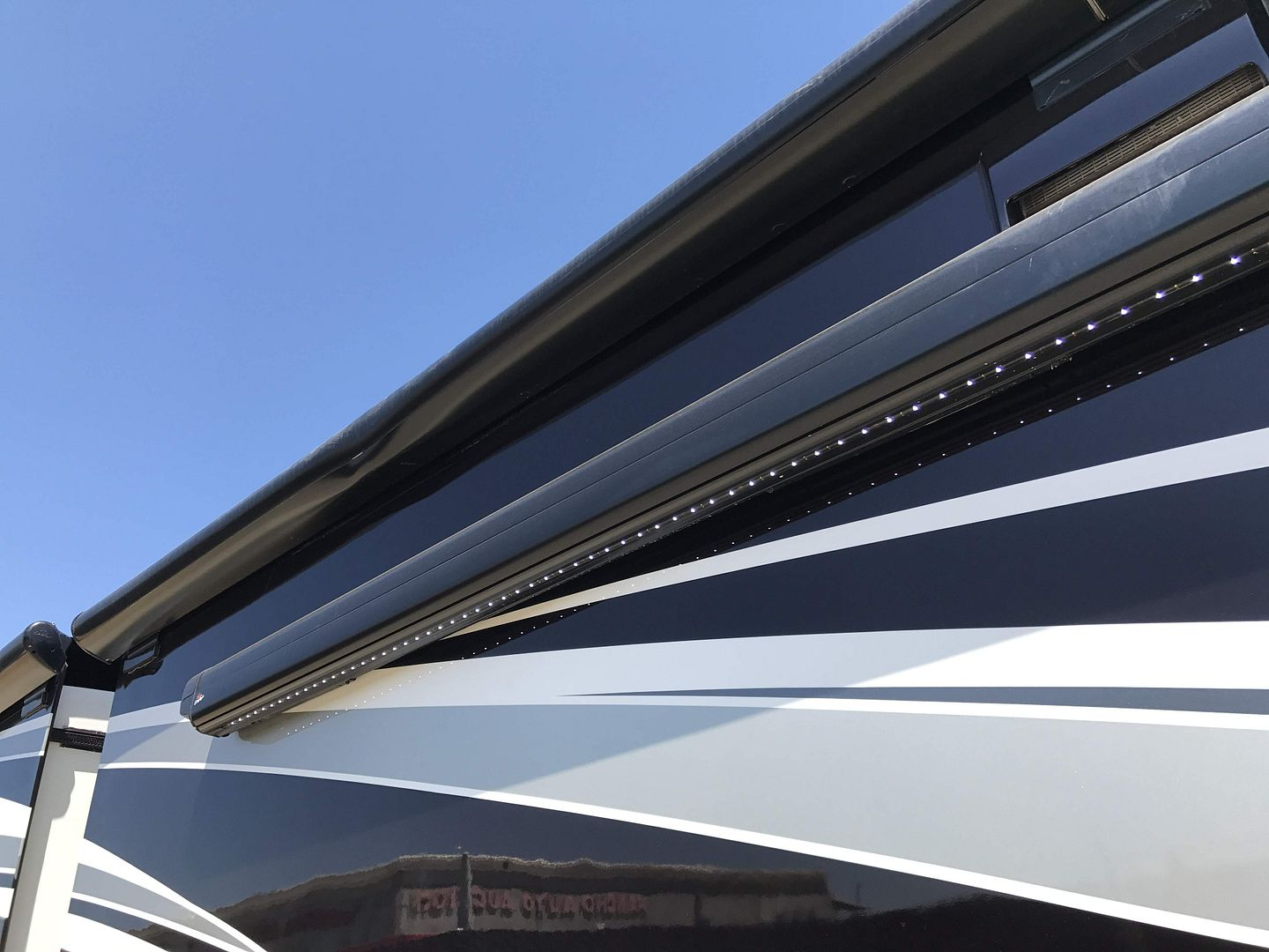 2016 Tiffin Phaeton 40AH - Image 31