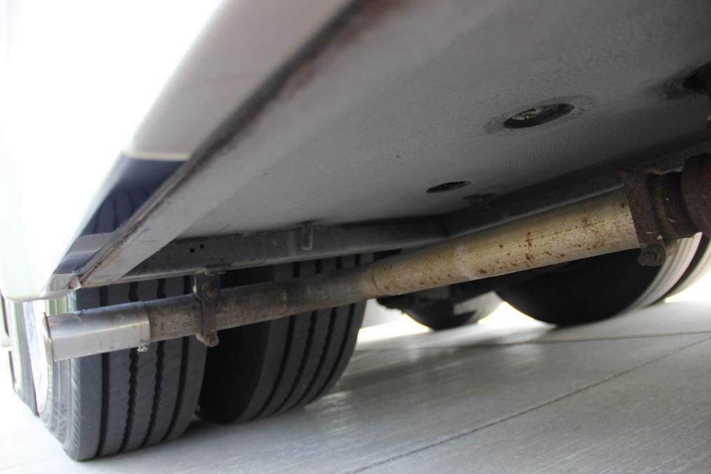 2004 Country Coach Intrigue Suite Escape - Image 14