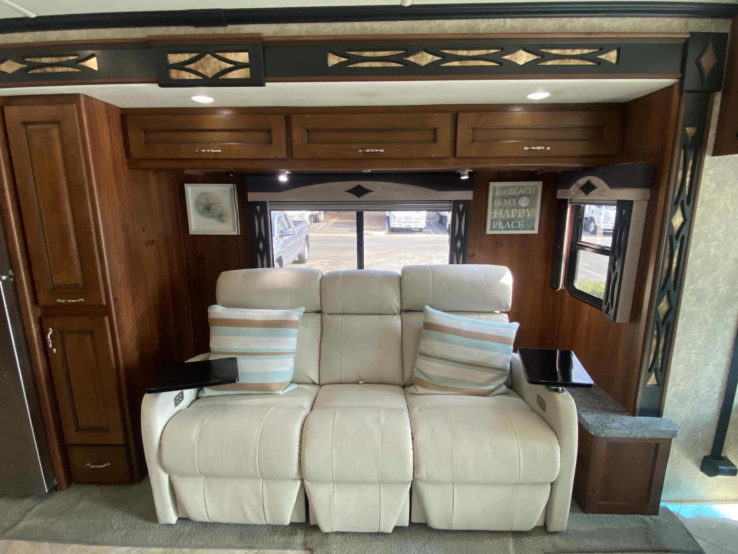 2013 Fleetwood Excursion 33A - Image 36