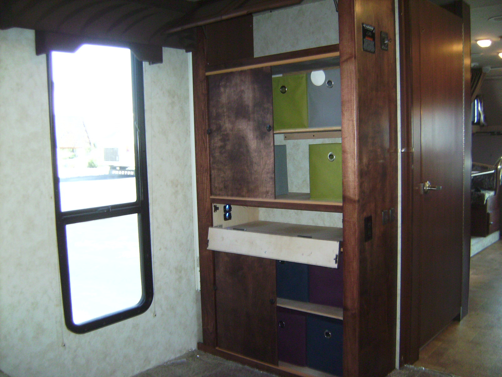 2012 Fleetwood Jamboree Sport 28Z - Image 33