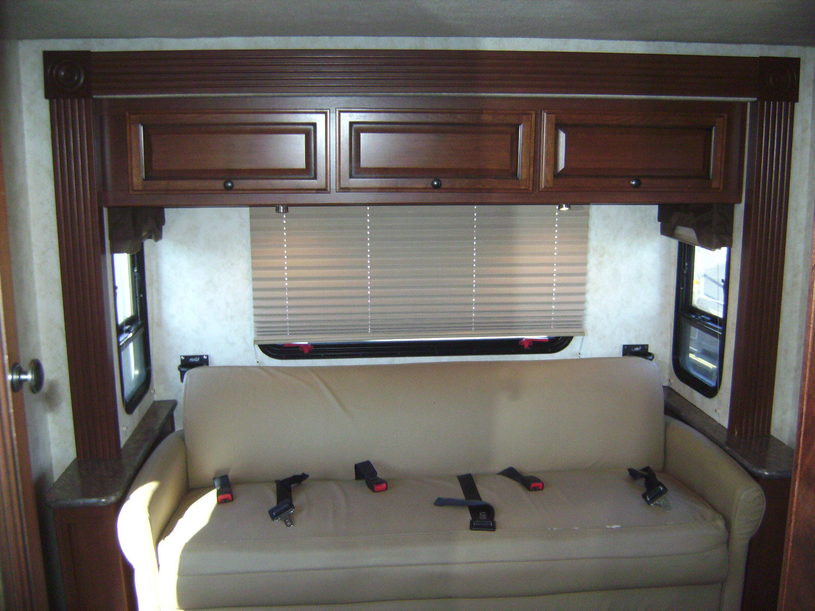 2012 Fleetwood Jamboree Sport 28Z - Image 34