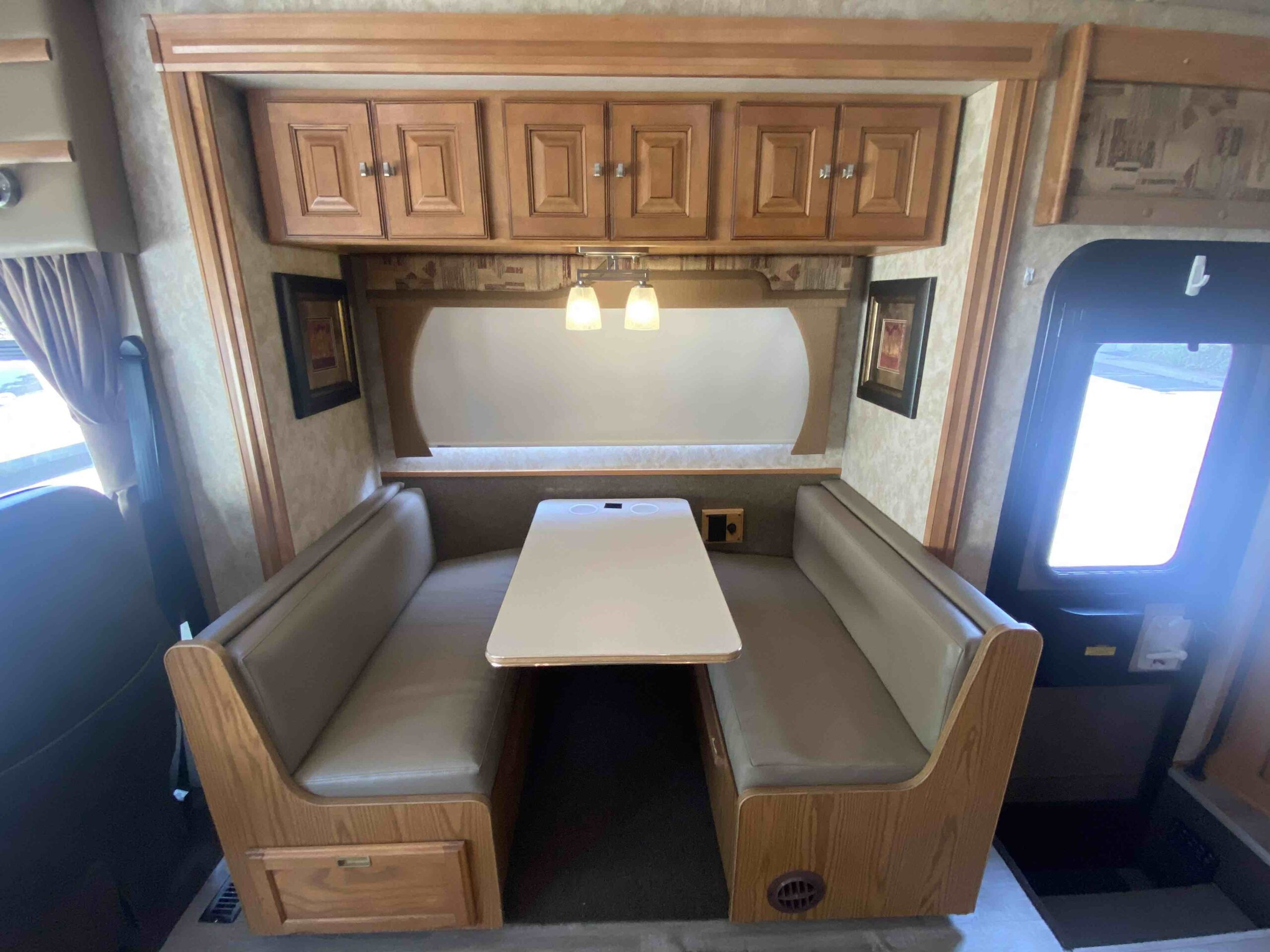 2011 Itasca Suncruiser 35P - Image 34