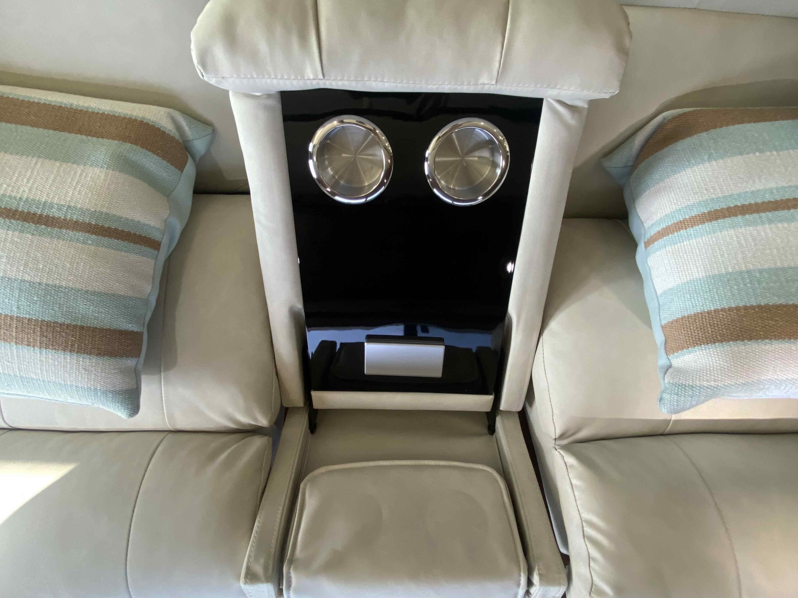 2013 Fleetwood Excursion 33A - Image 38