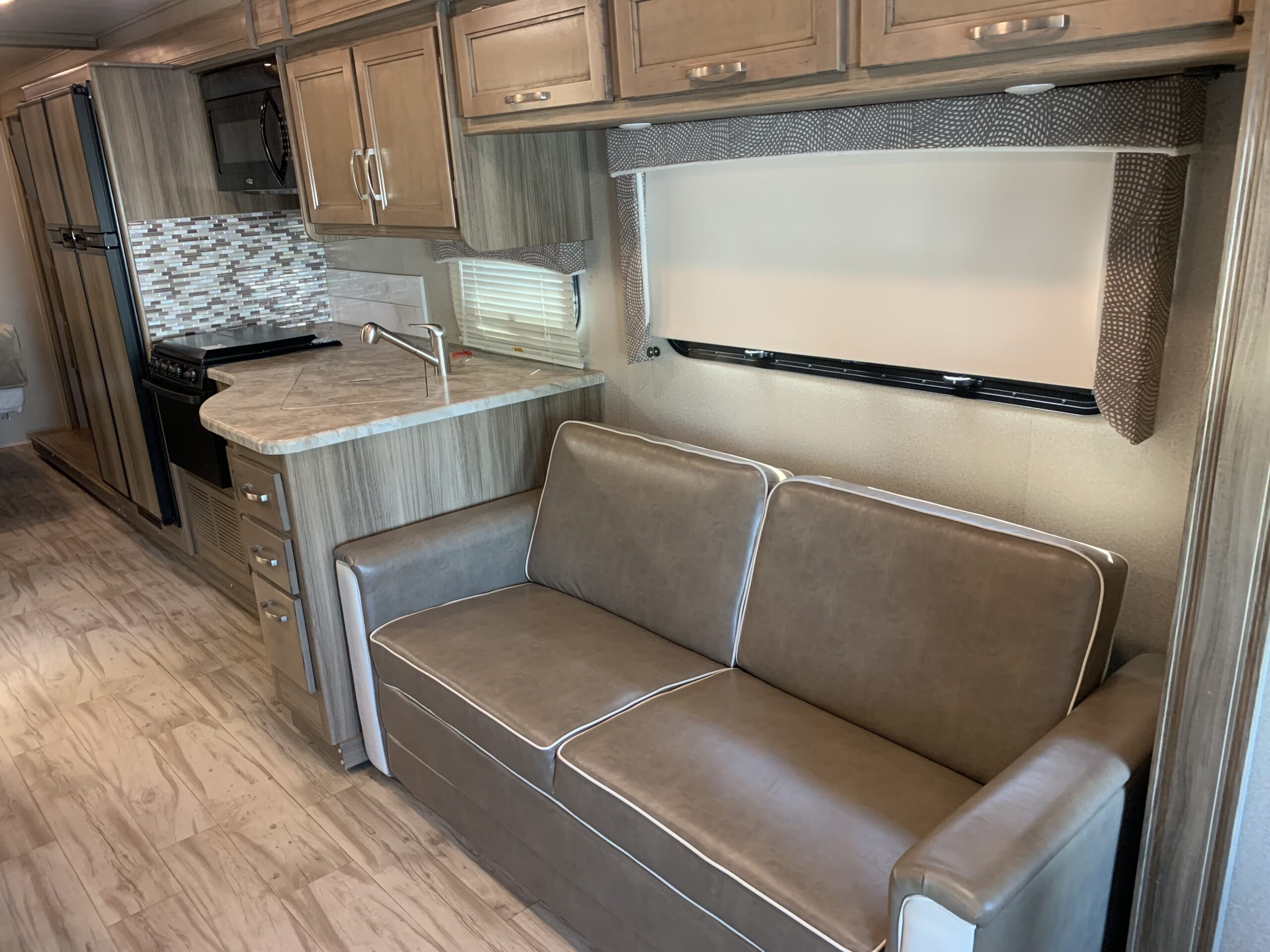 2019 Entegra Vision 29S - Image 35