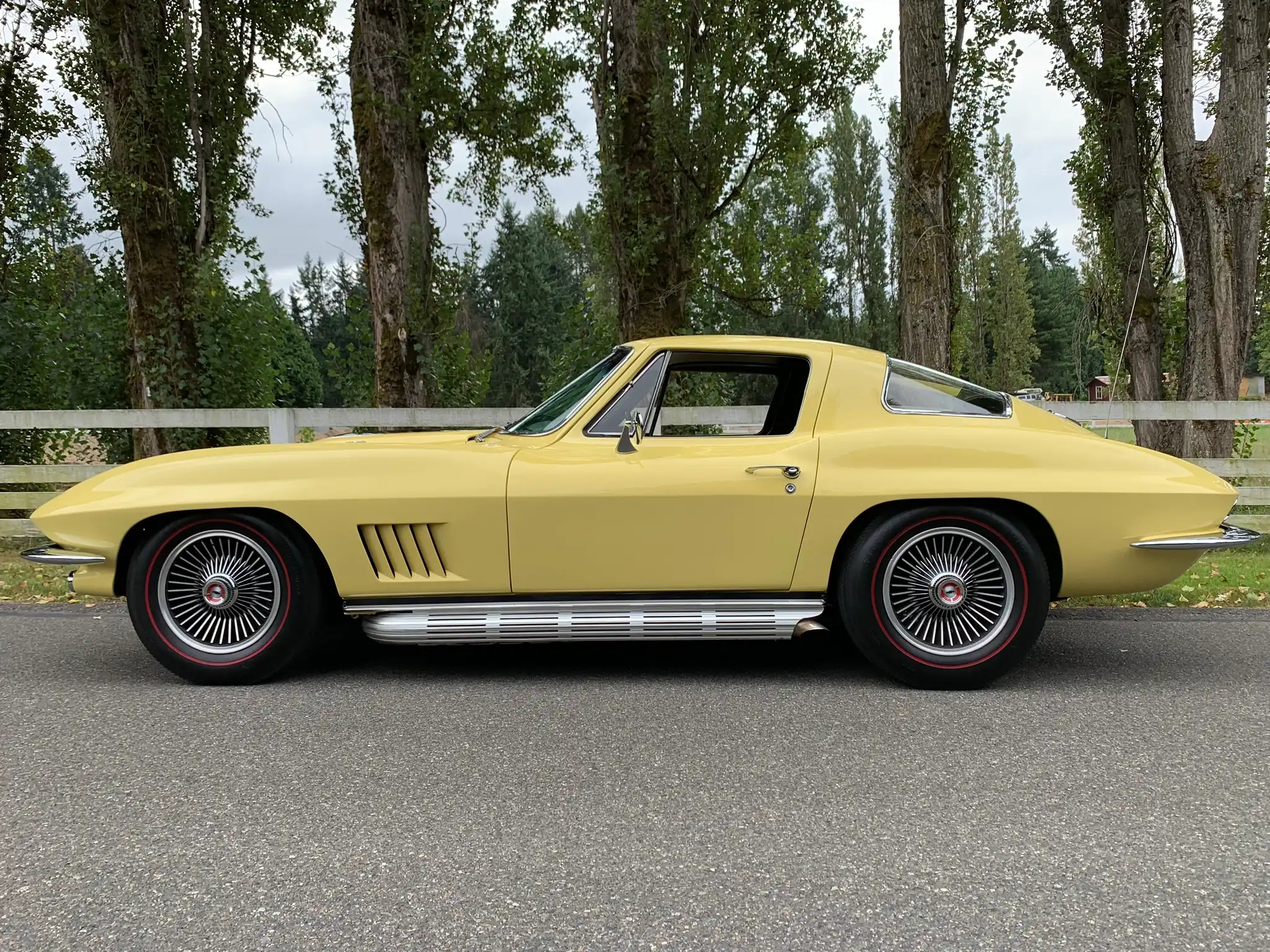 1967 Chevrolet Corvette Coupe L71 - Image 4