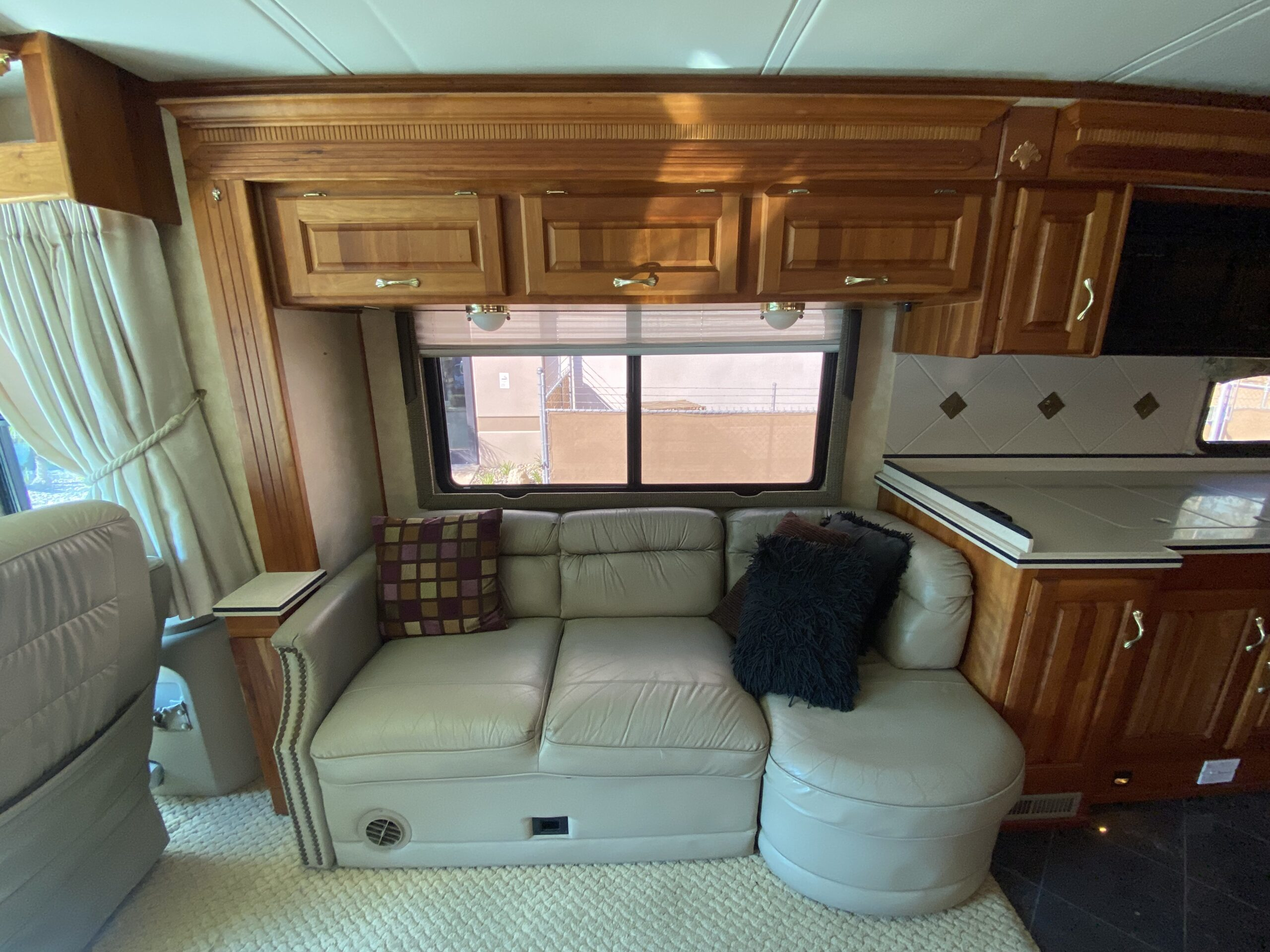 2004 Holiday Rambler Imperial 40PST - Image 37