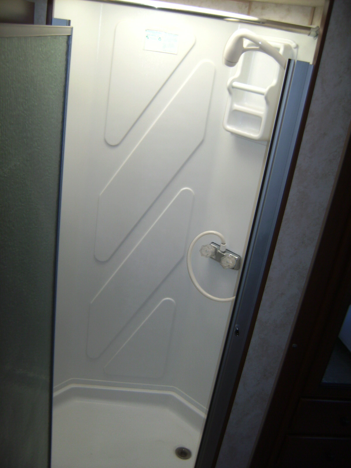 2012 Fleetwood Jamboree Sport 28Z - Image 38