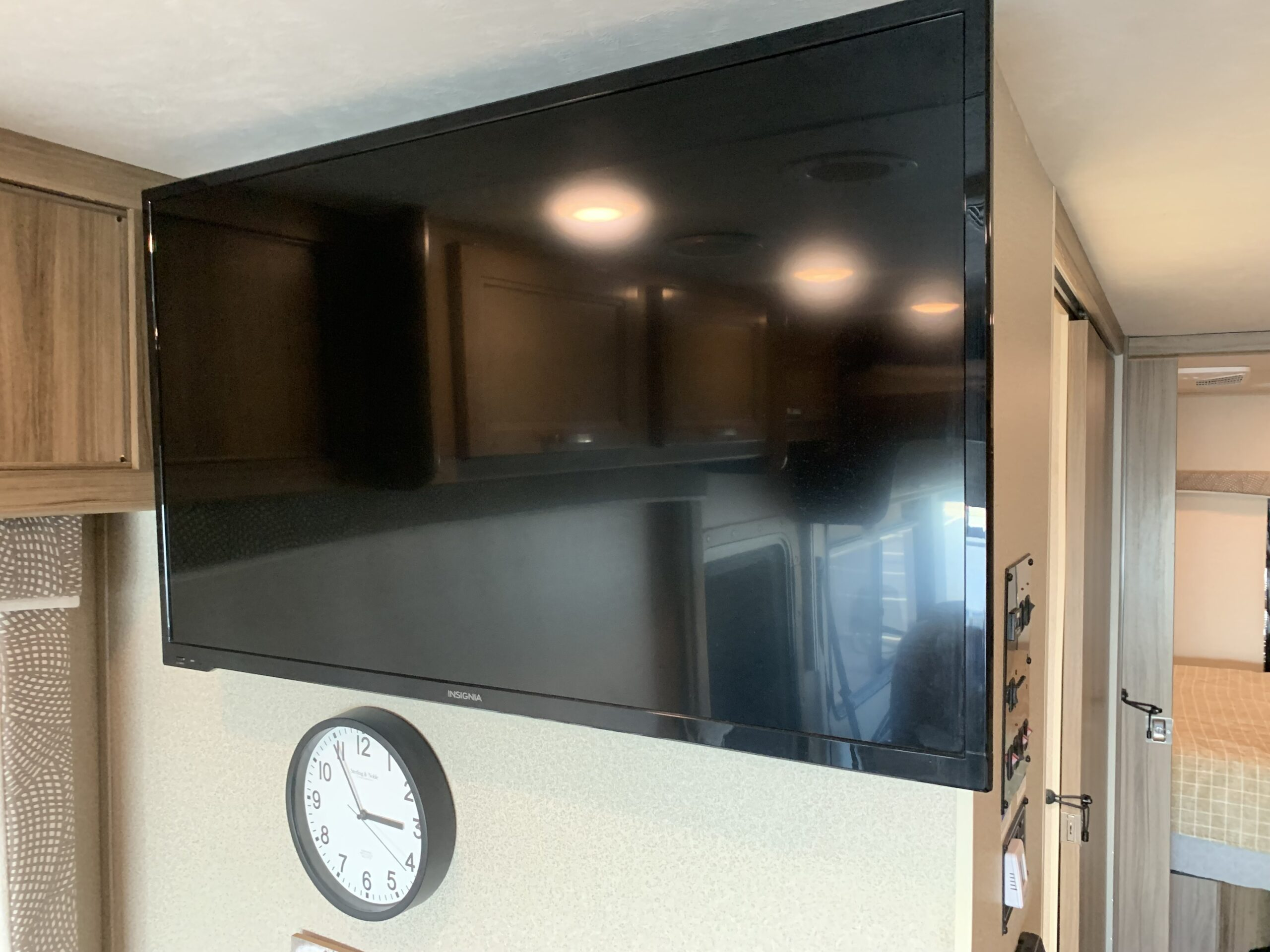 2019 Entegra Vision 29S - Image 38