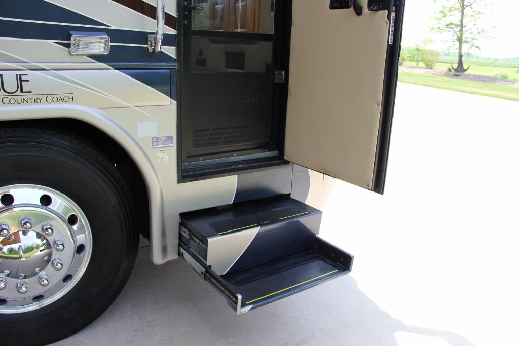 2004 Country Coach Intrigue Suite Escape - Image 20