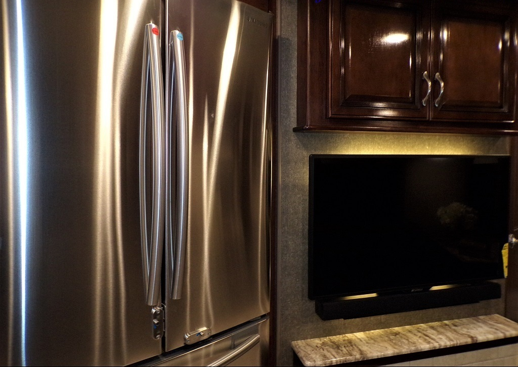 2019 Fleetwood Bounder 35K - Image 39