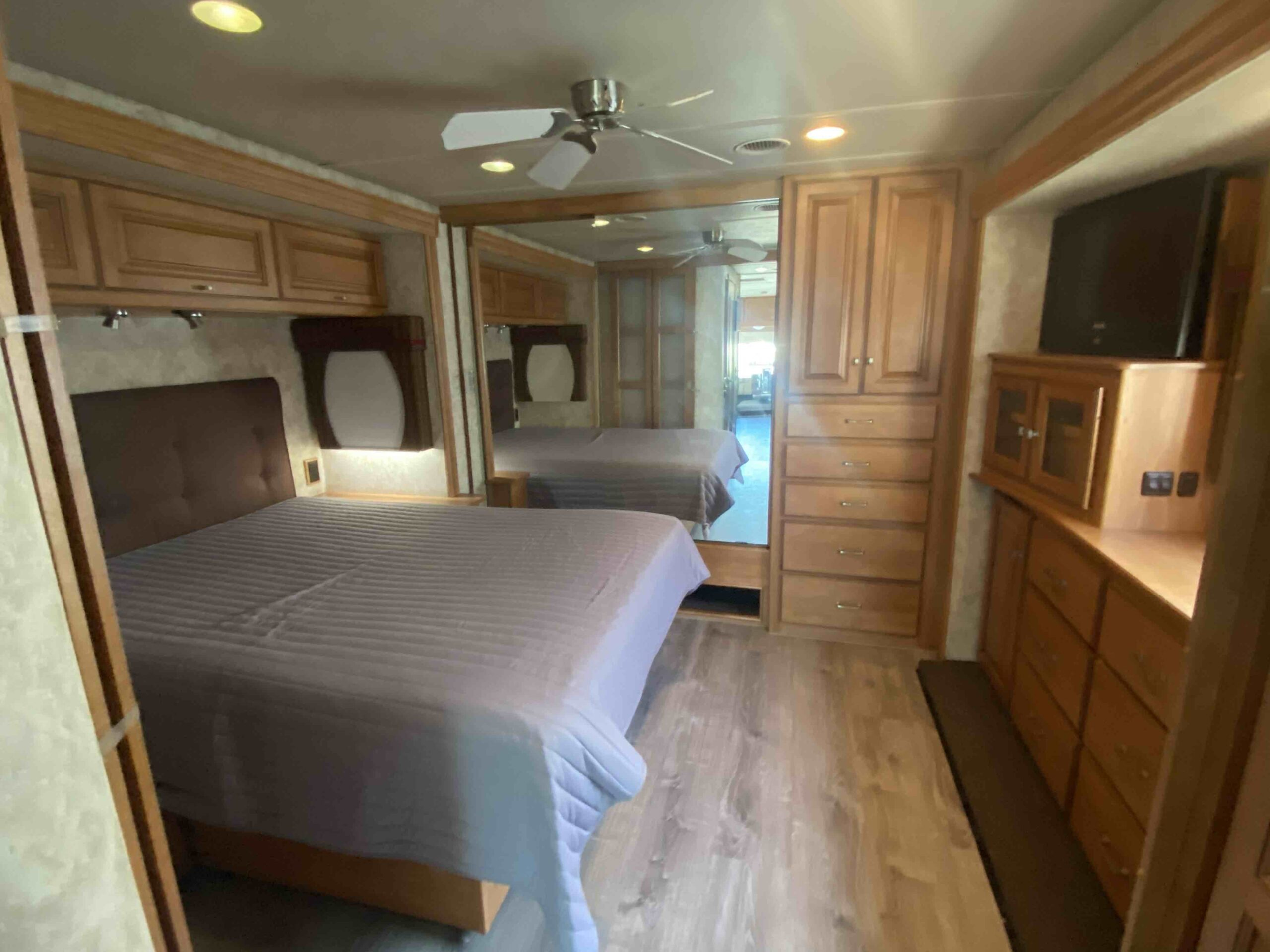 2011 Itasca Suncruiser 35P - Image 41