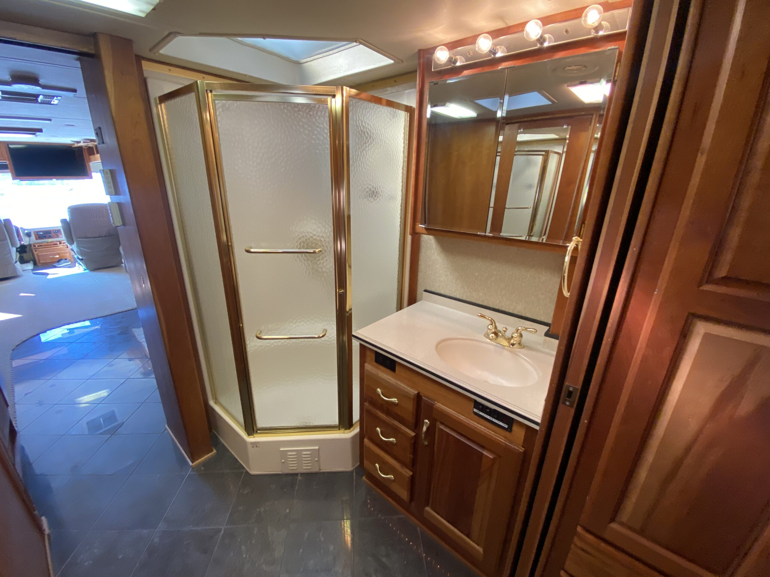 2004 Holiday Rambler Imperial 40PST - Image 43