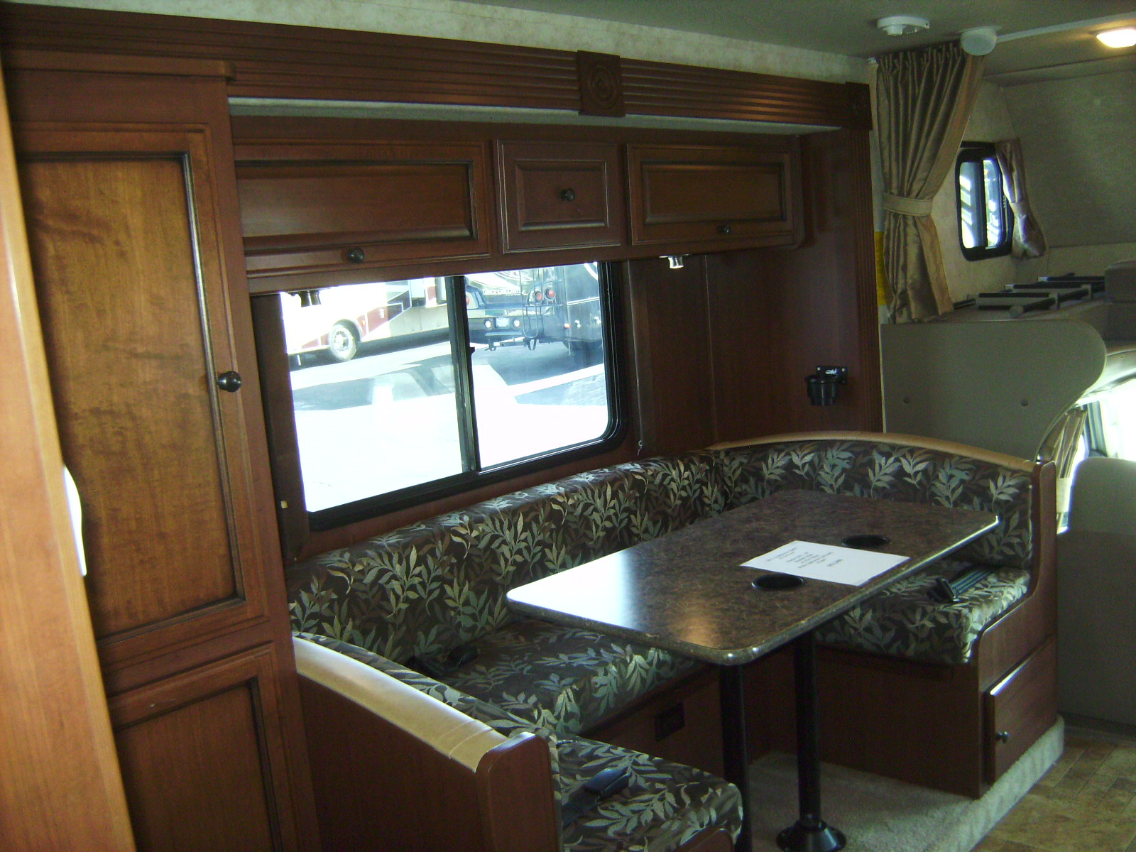 2012 Fleetwood Jamboree Sport 28Z - Image 44