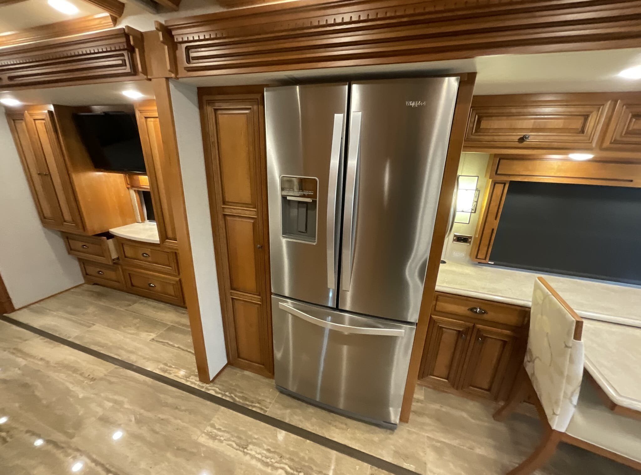 2019 Newmar Dutch Star 4018 - Image 49