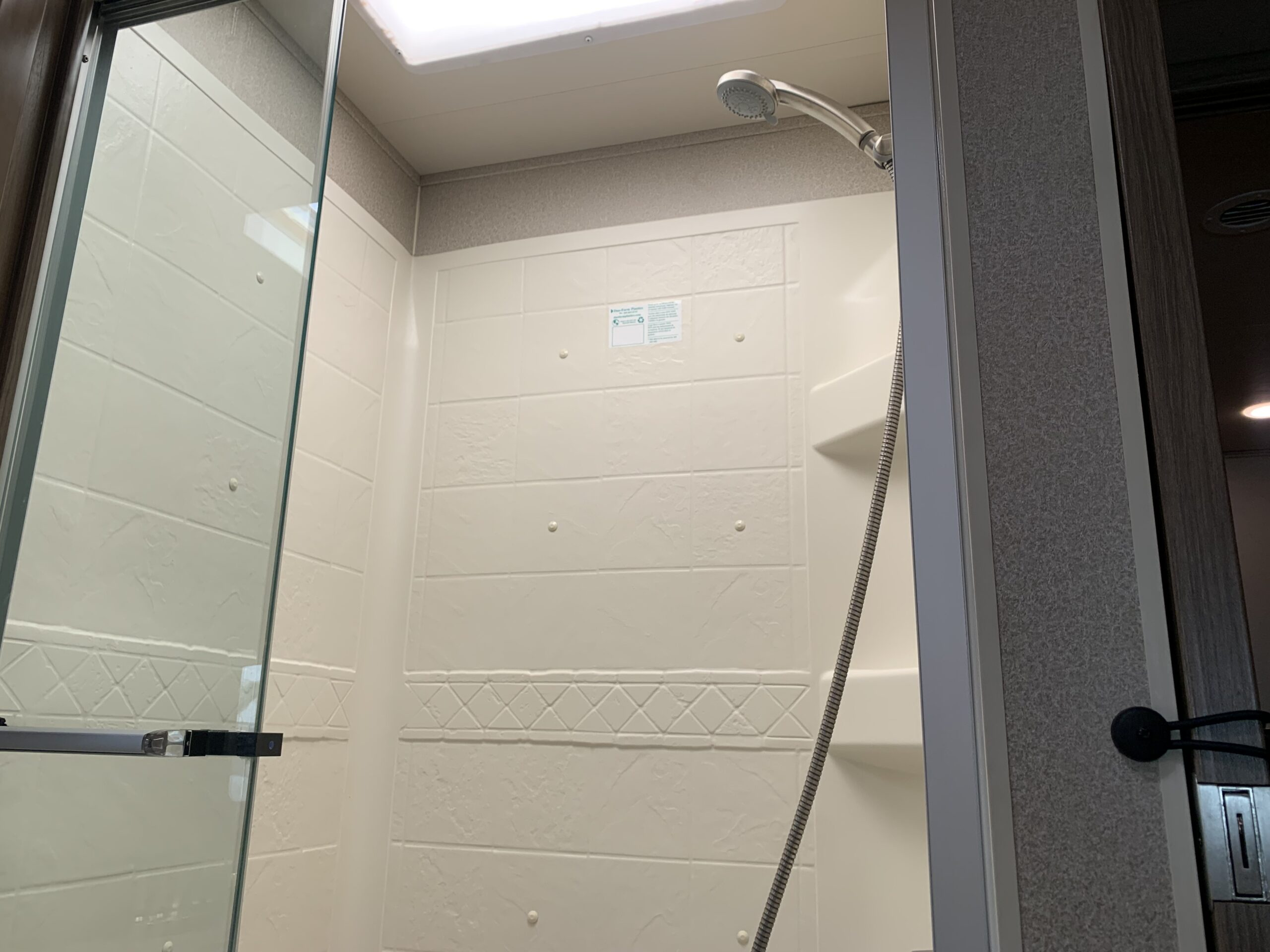 2019 Entegra Vision 29S - Image 47