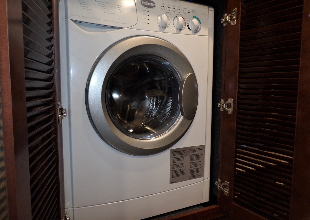 2019 Fleetwood Bounder 35K - Image 49