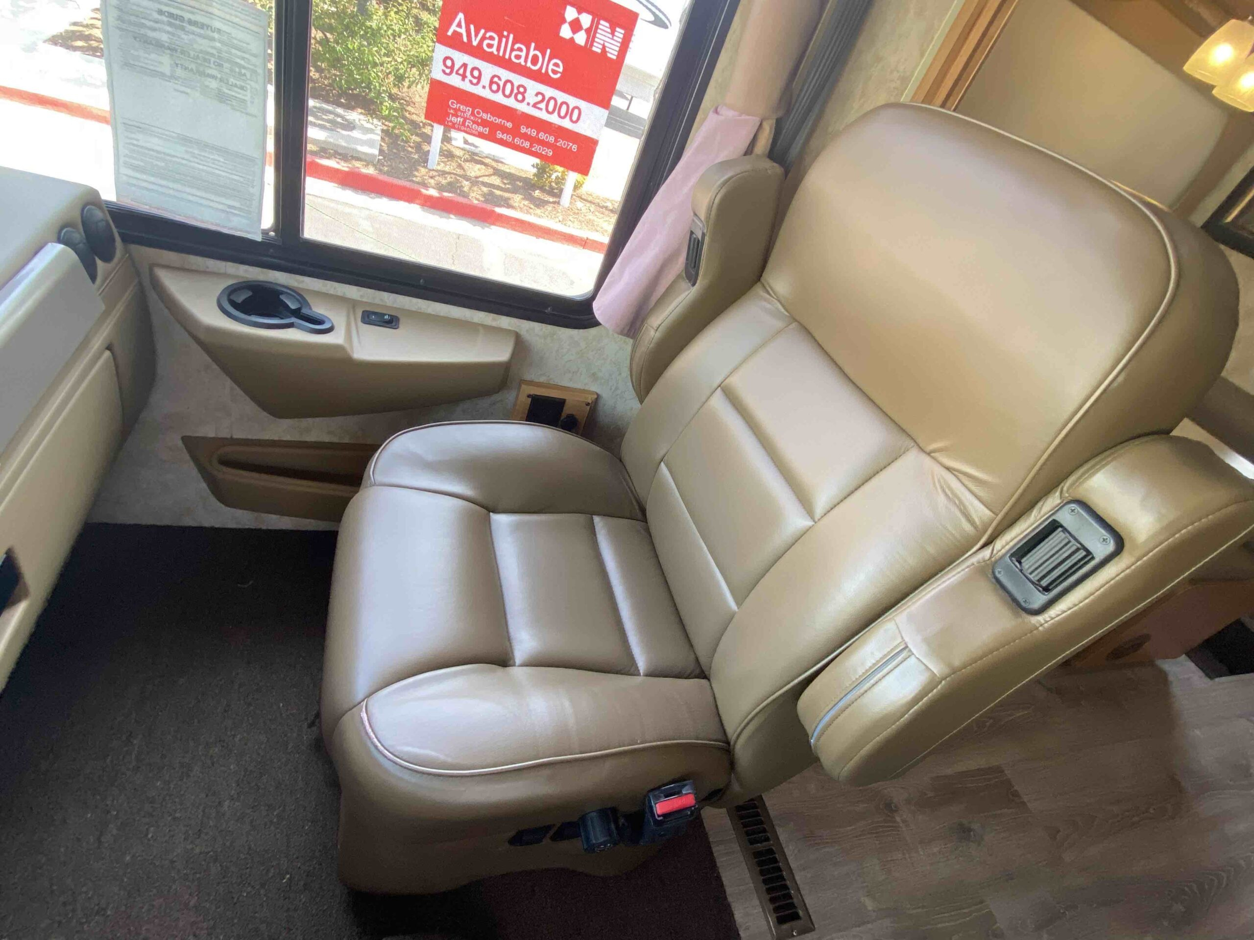 2011 Itasca Suncruiser 35P - Image 7