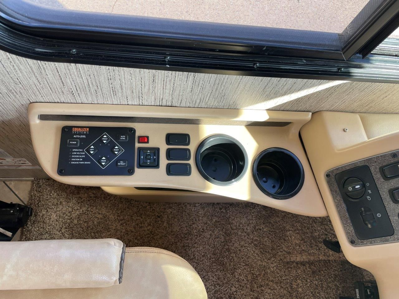 2016 Newmar Canyon Star 3911 - Image 61