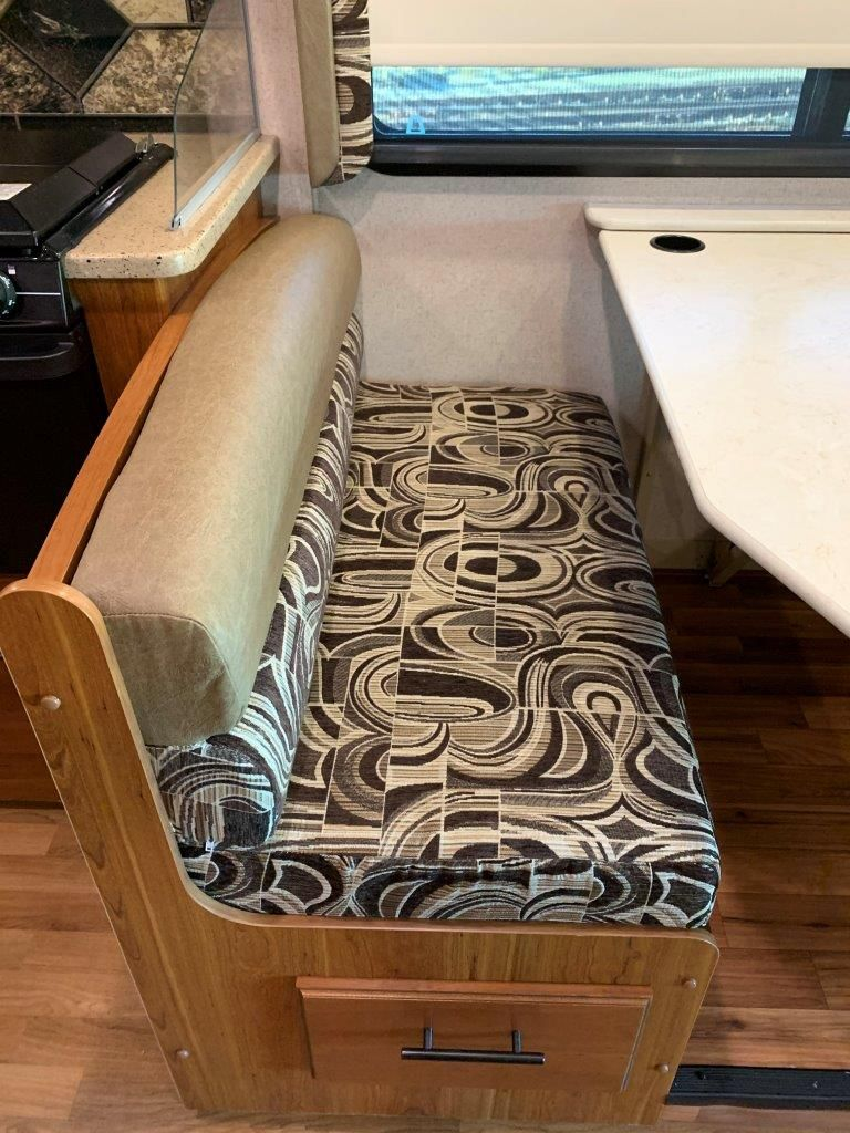 2016 Jayco Greyhawk 29ME - Image 62