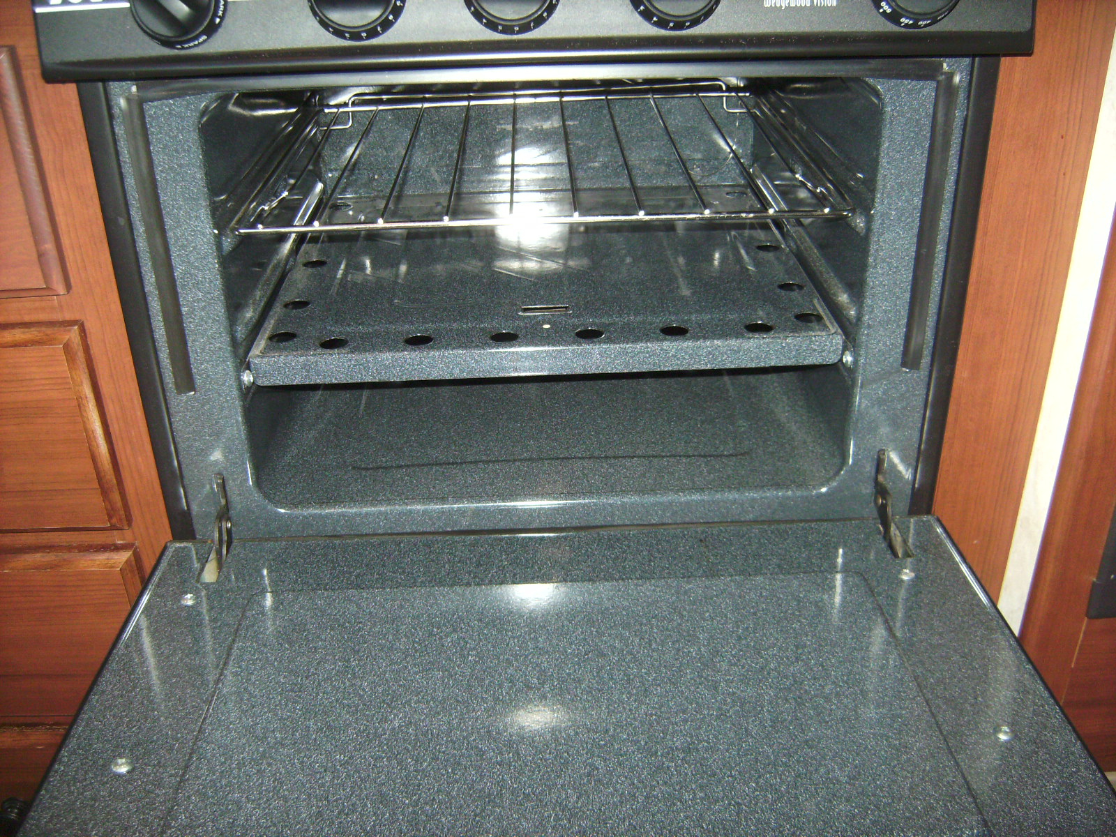 2012 Fleetwood Jamboree Sport 28Z - Image 9