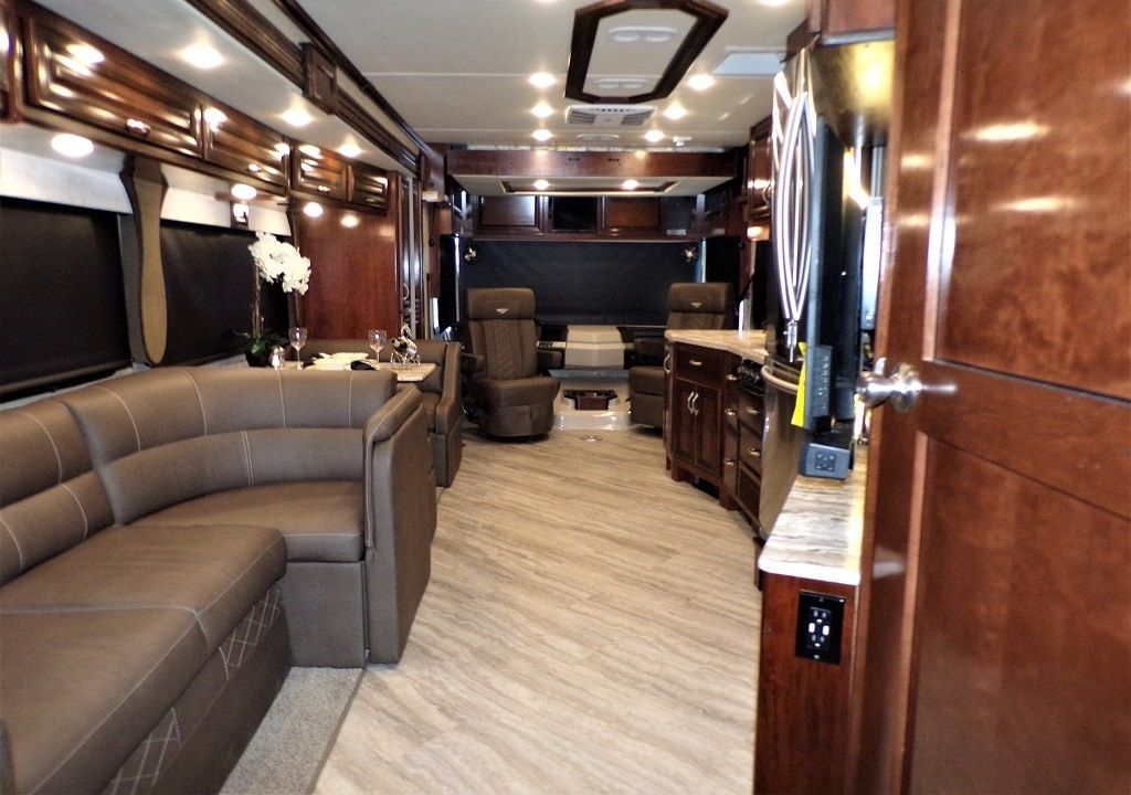 2019 Fleetwood Bounder 35K - Image 58