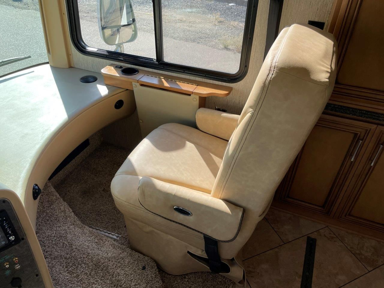 2016 Newmar Canyon Star 3911 - Image 62