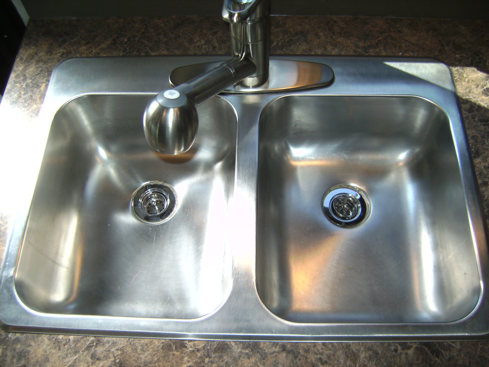 2012 Fleetwood Jamboree Sport 28Z - Image 11