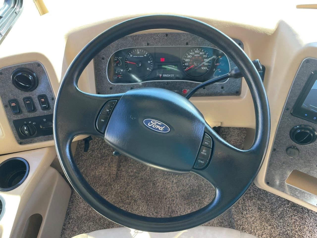 2016 Newmar Canyon Star 3911 - Image 64