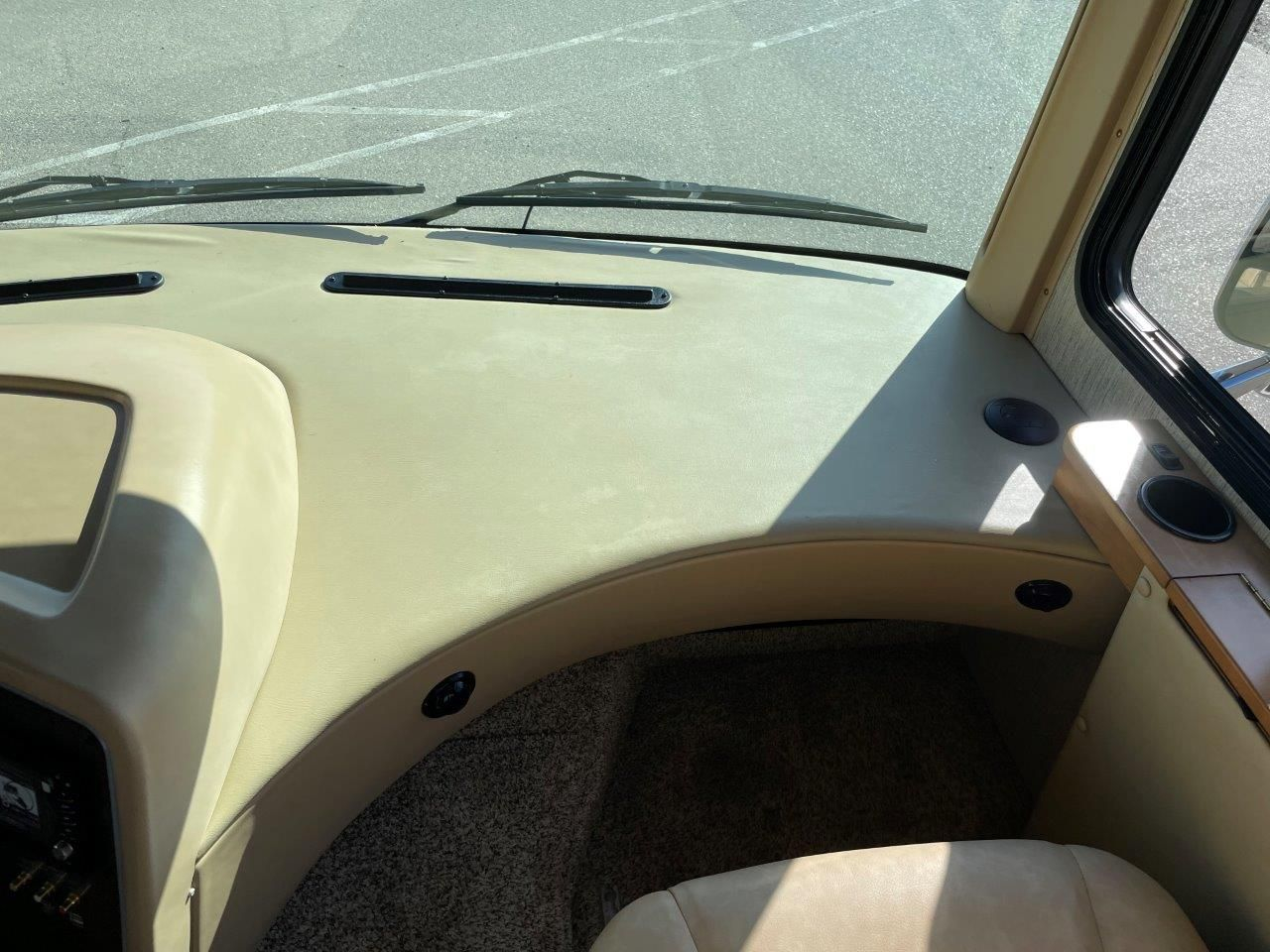 2016 Newmar Canyon Star 3911 - Image 65