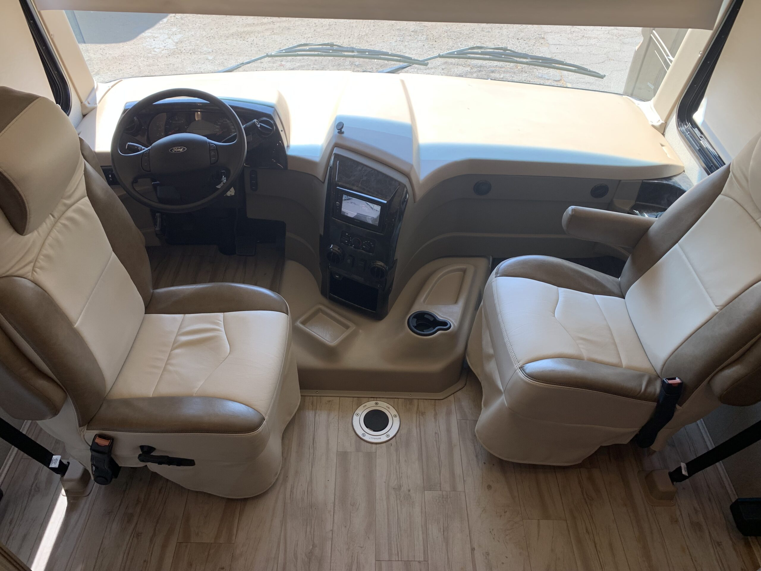 2019 Entegra Vision 29S - Image 10