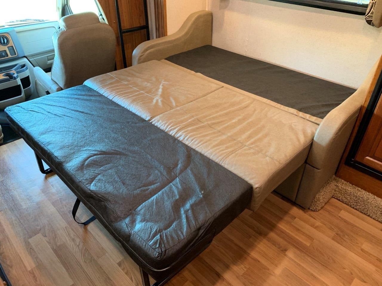 2016 Jayco Greyhawk 29ME - Image 10