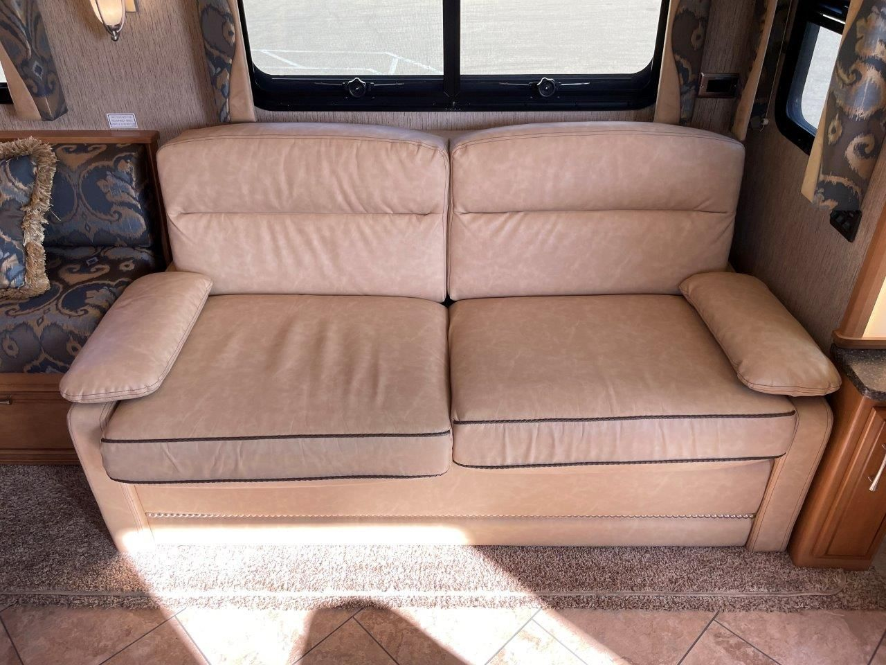 2016 Newmar Canyon Star 3911 - Image 78