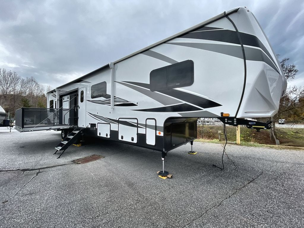 2021 Jayco Seismic 4113 - Image 2