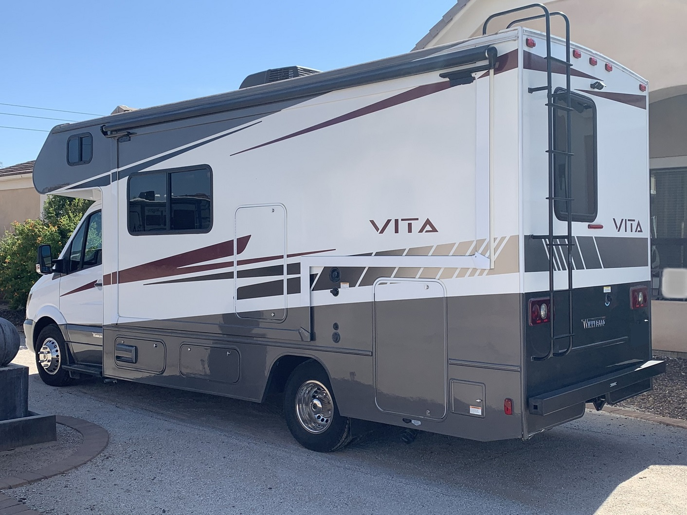 2020 Winnebago VITA 24P - Image 4