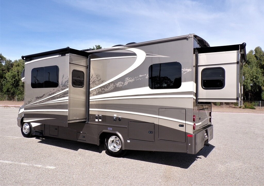 2020 Dynamax Isata 3 Series 24RW - Image 13