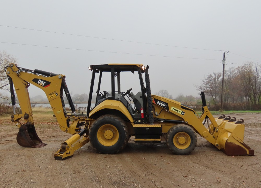 2018 Caterpillar 420F2 - Image 11