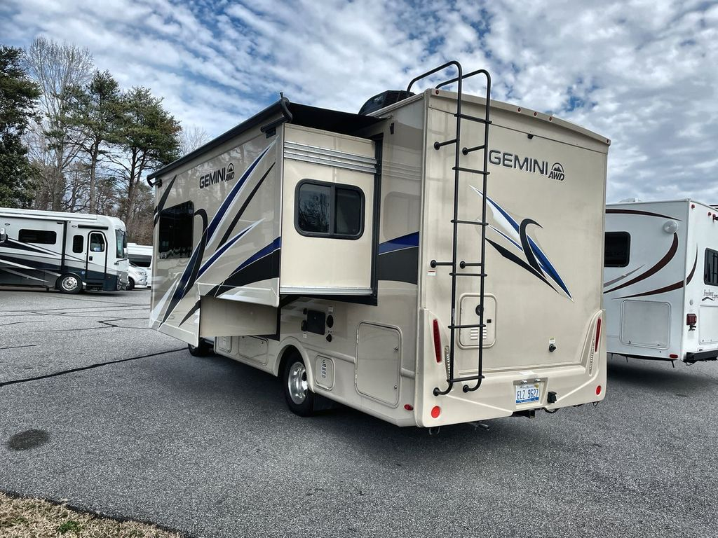 2022 Thor Motor Coach GEMINI 23TW - Image 15