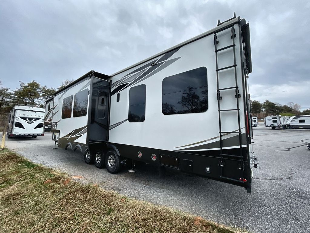2021 Jayco Seismic 4113 - Image 27