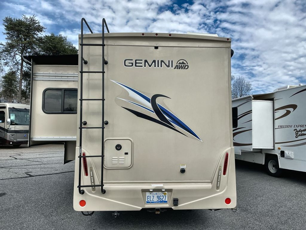 2022 Thor Motor Coach GEMINI 23TW - Image 16