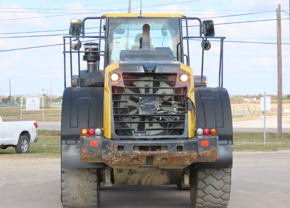 2019 Komatsu WA380-8 - Image 17