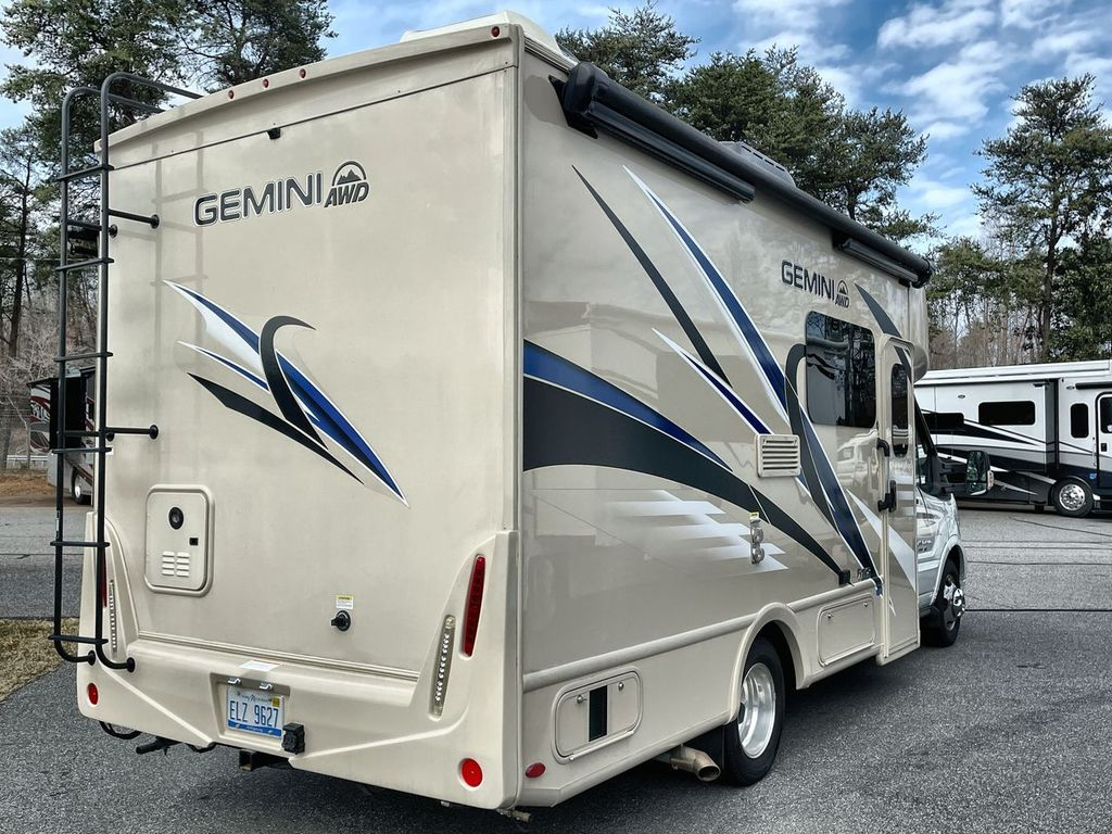 2022 Thor Motor Coach GEMINI 23TW - Image 17